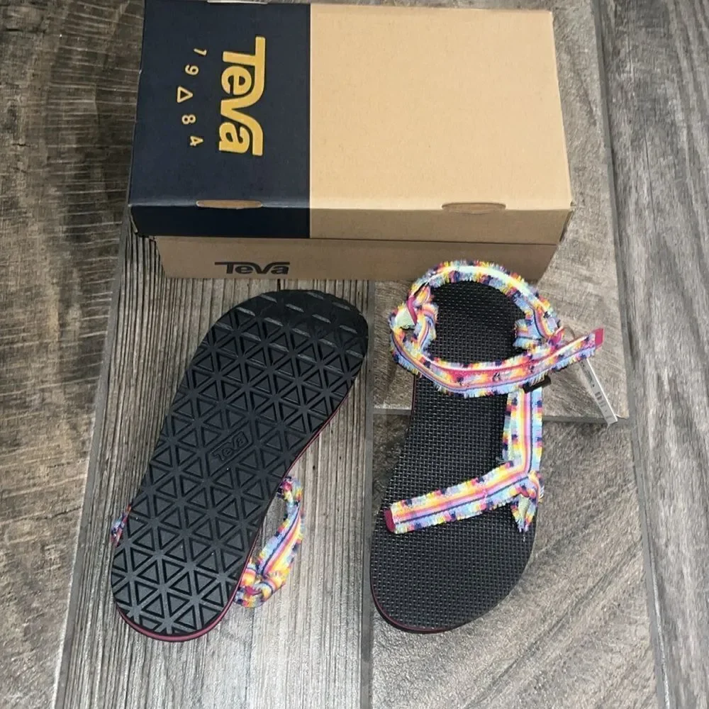 NWT Teva colorful sandals